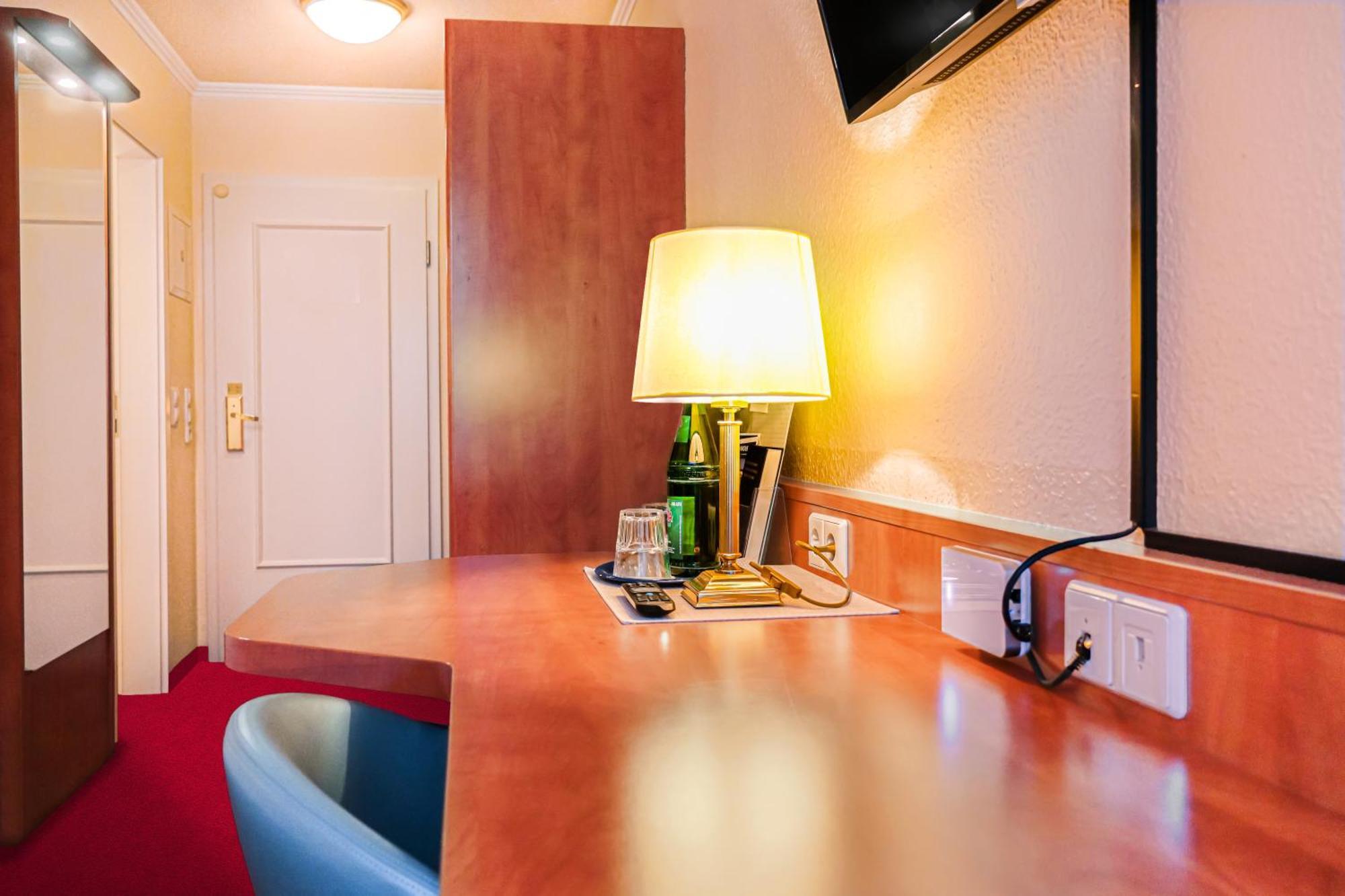 Hotel Muenkel Ганновер Екстер'єр фото